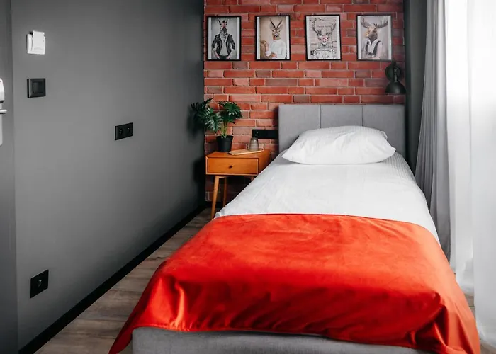 Hotel Sleep Well 1999