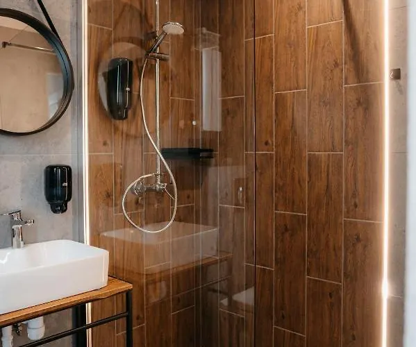 Sleep Well 1999 Hotel