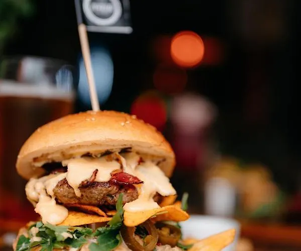 Hotel Sleep Well 1999