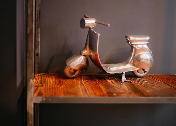 Hotel Sleep Well 1999 *