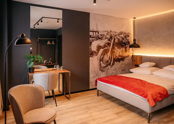 Hotel Sleep Well 1999 *